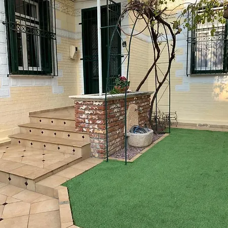 Anavros House